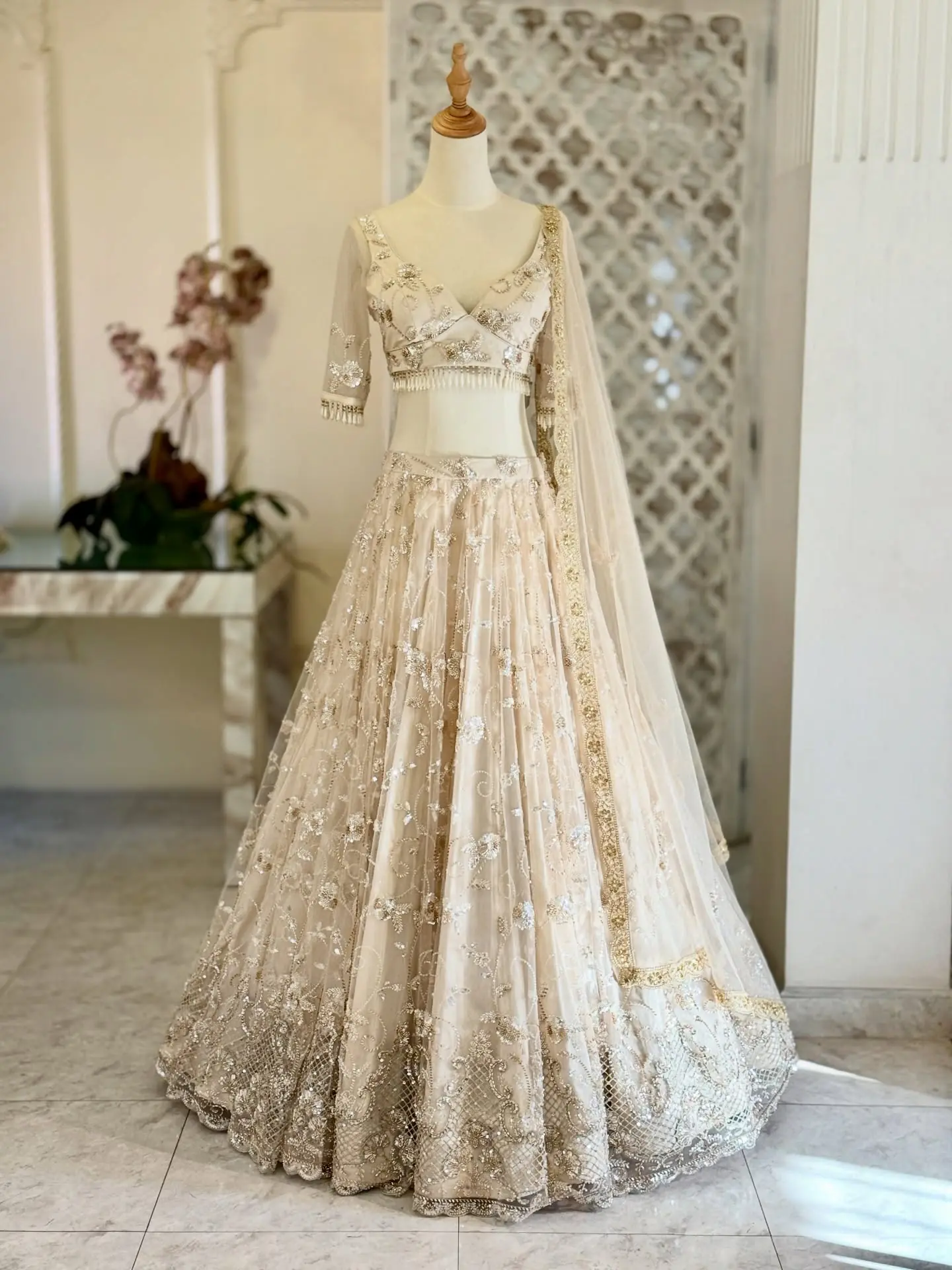 Taj Ivory